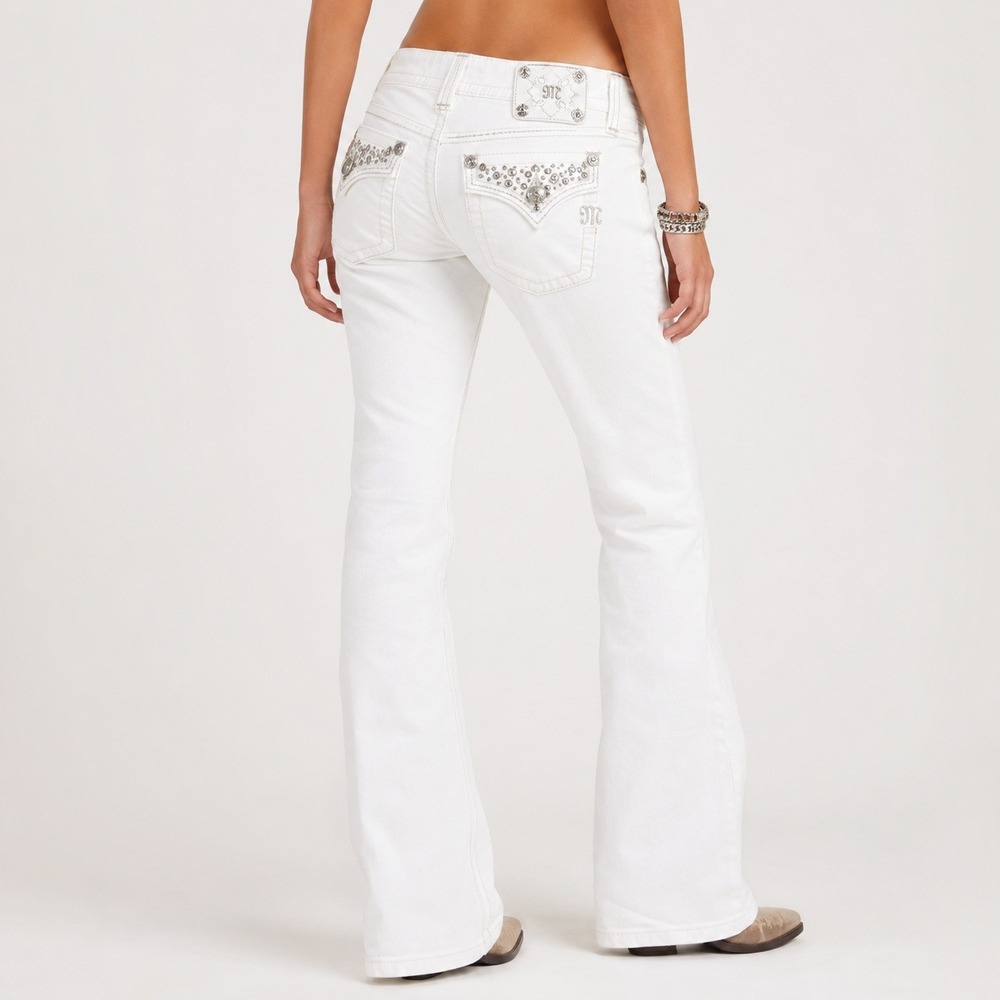 NWT Miss Me White Studded Bootcut Jeans Women 28 Stretch Low Rise Bling JW5141B5